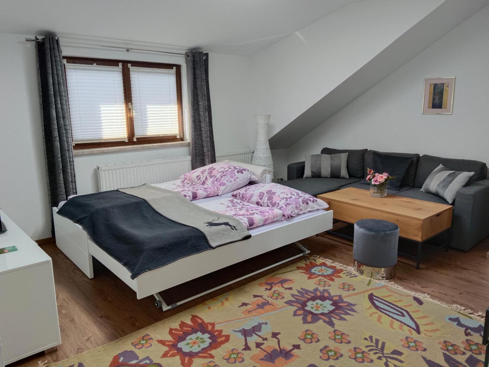Haus Josef, Mit Balkon Und 2 Schlafzimmer Apartment Bischofshofen
